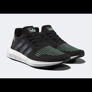 Adidas SWIFT Run